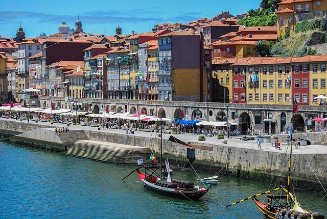 Plaza de la Ribeira - Praça da Ribeiro - Ribeira Square