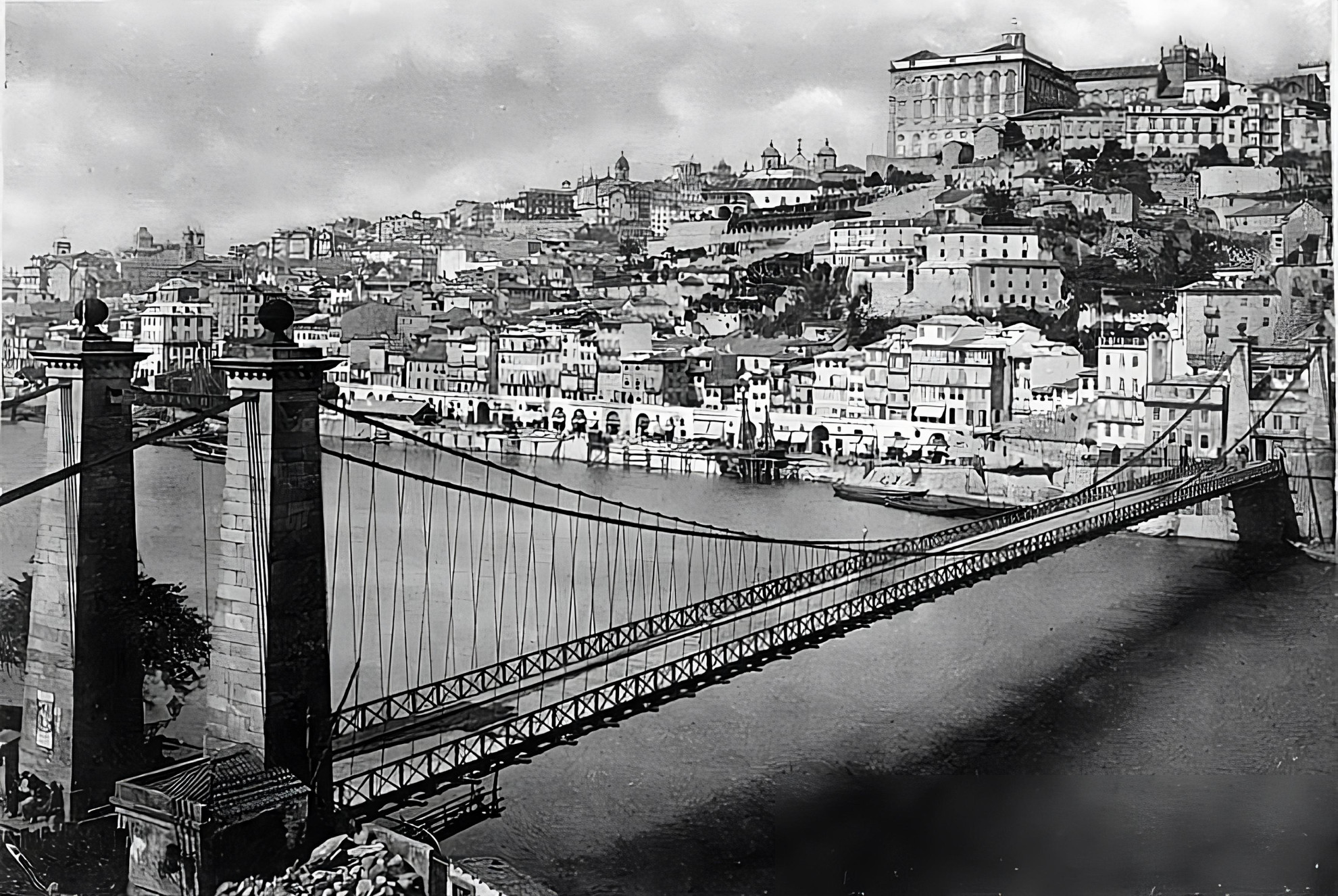 Porto Bridges: Tragedies, Elegance and Centenary Engineering