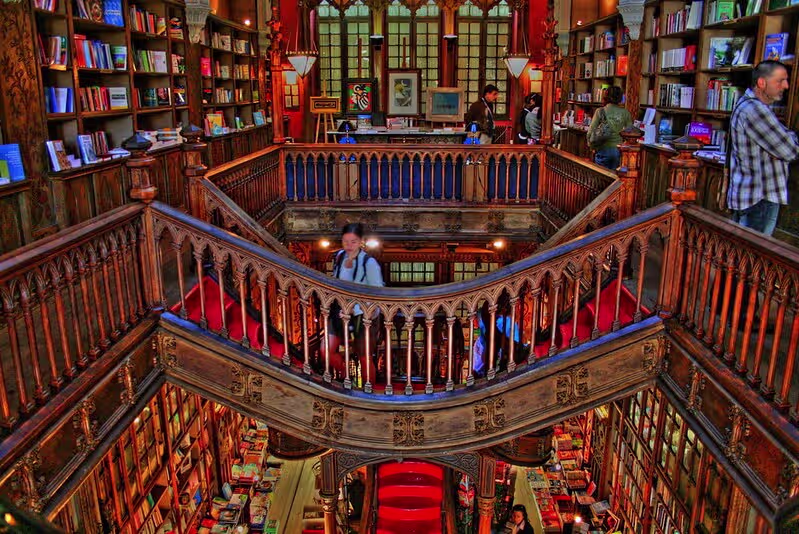 Librería Lello e Irmão - Livraria Lello & Irmão - Lello & Irmão Bookshop Oporto con niños - Porto com crianças - Porto with kids - Porto with Children