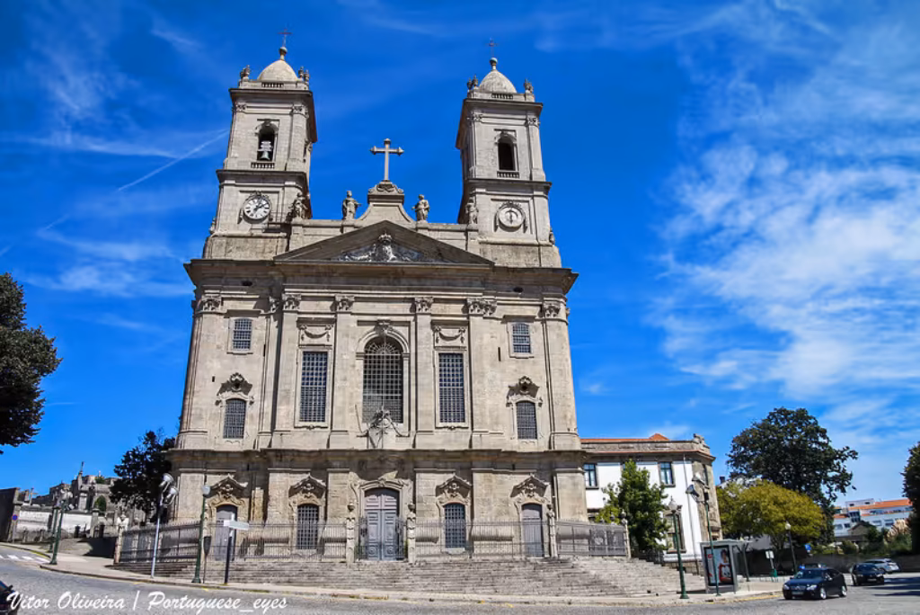 Lapa Church in Porto: The Heart of a King