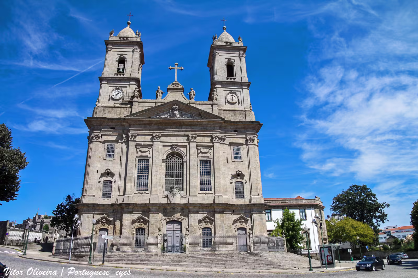 Iglesia de la Lapa en Oporto: el Corazón de un Rey